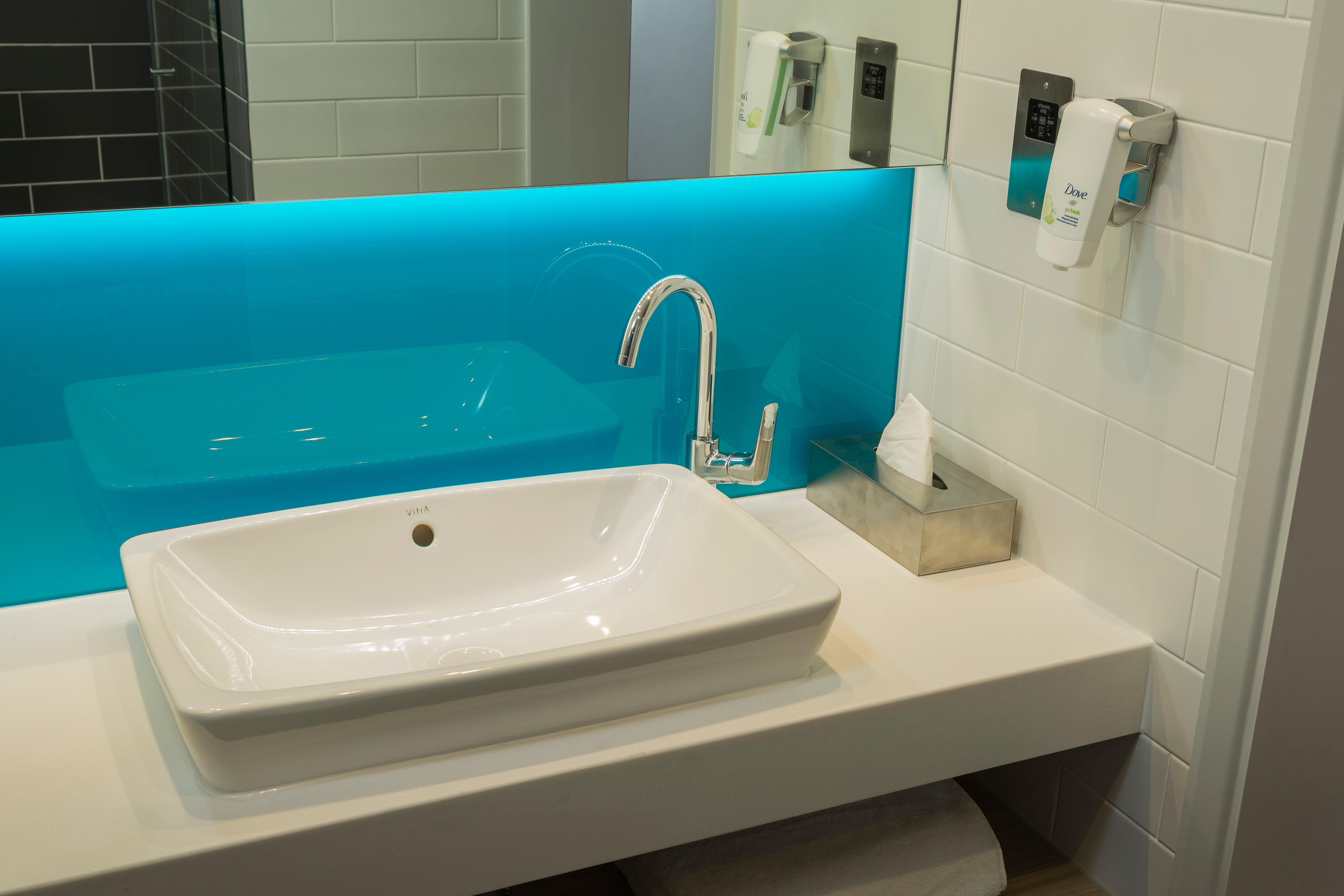 Holiday Inn Express St. Albans - M25, Jct.22 St Albans Bagian luar foto