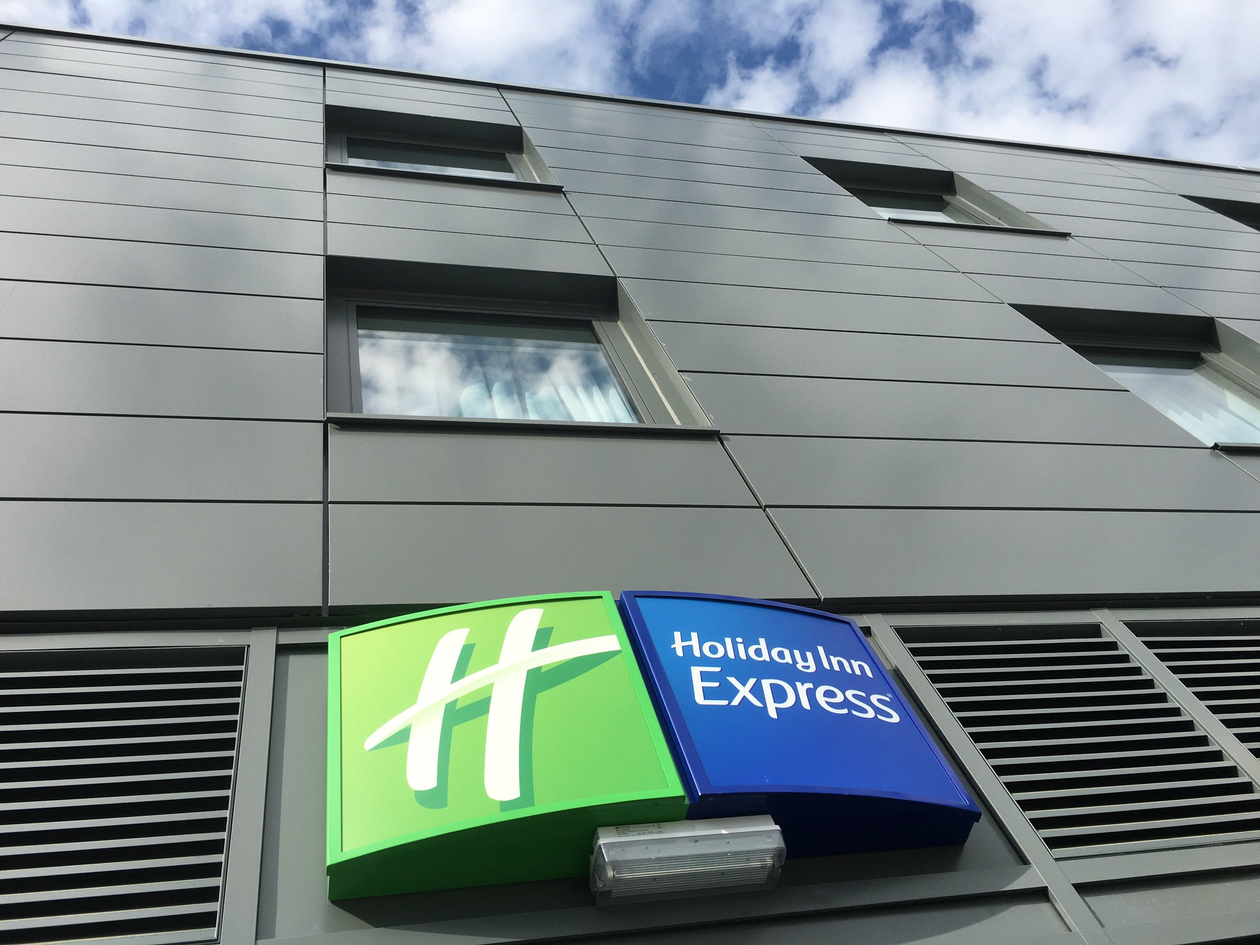 Holiday Inn Express St. Albans - M25, Jct.22 St Albans Bagian luar foto